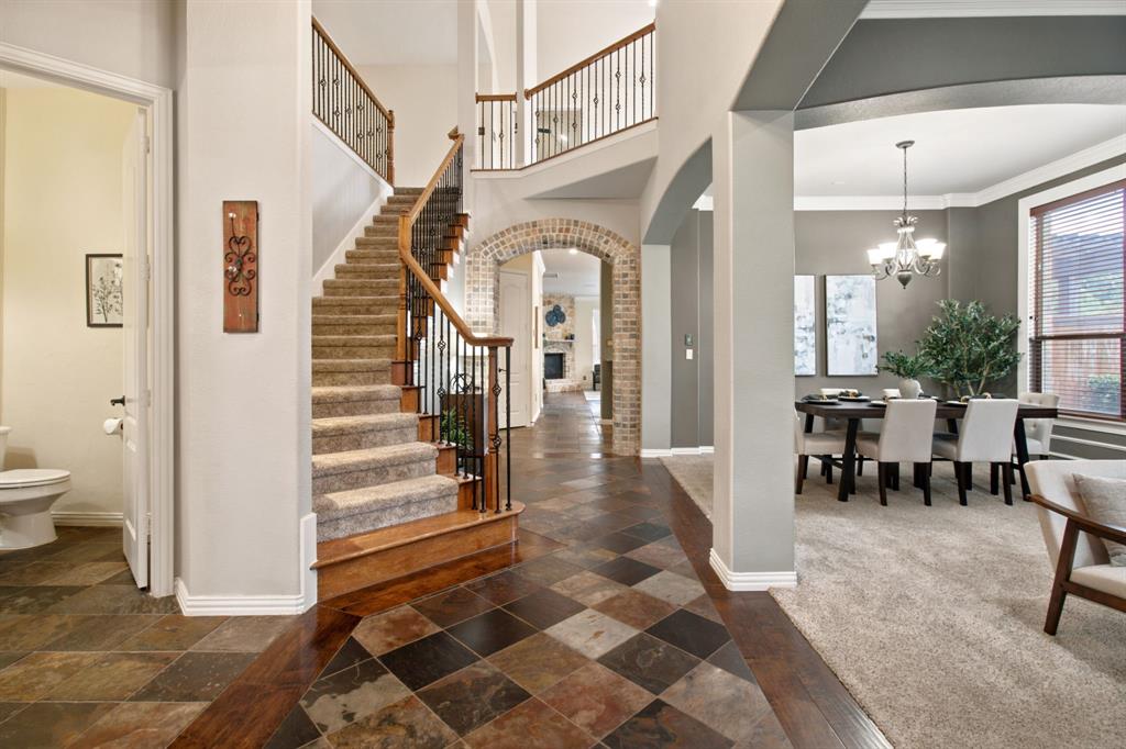 8013 Creek View Drive