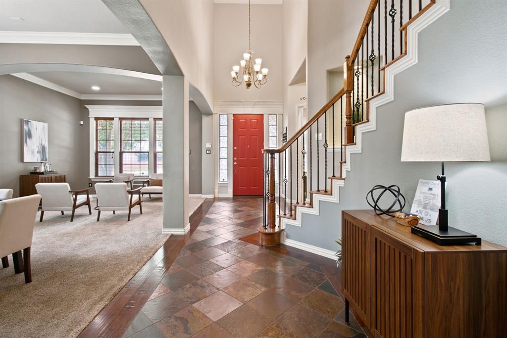 8013 Creek View Drive