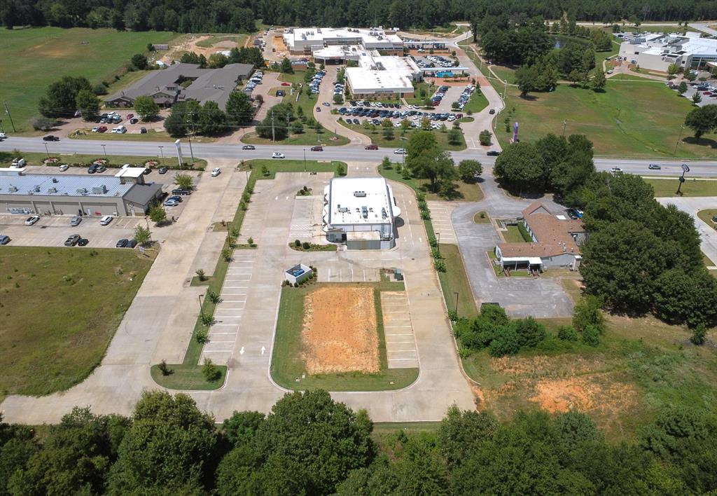 BOB'S PLACE - Commercial Sale