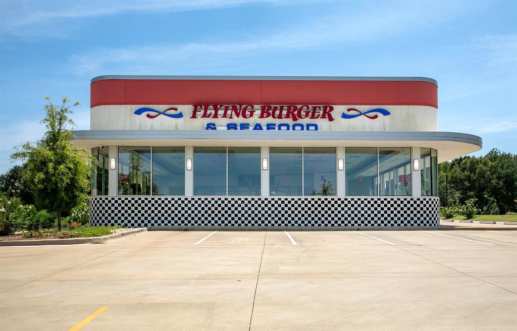 BOB'S PLACE - Commercial Sale