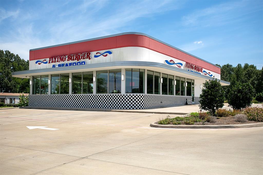 BOB'S PLACE - Commercial Sale