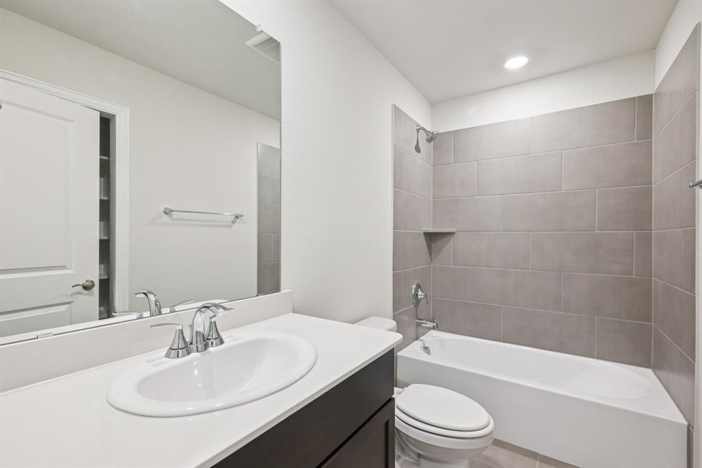 SIMPSON CROSSING PHASE 4 - Residential