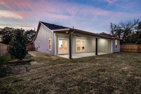 A home in Terrell