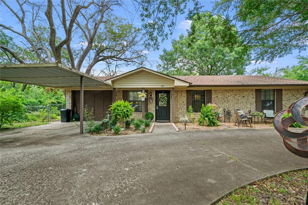 View Terrell, TX 75160 house