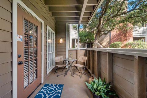 Photo of 3639 W Northgate Drive #150, Irving, TX 75062 (MLS # 21152273)