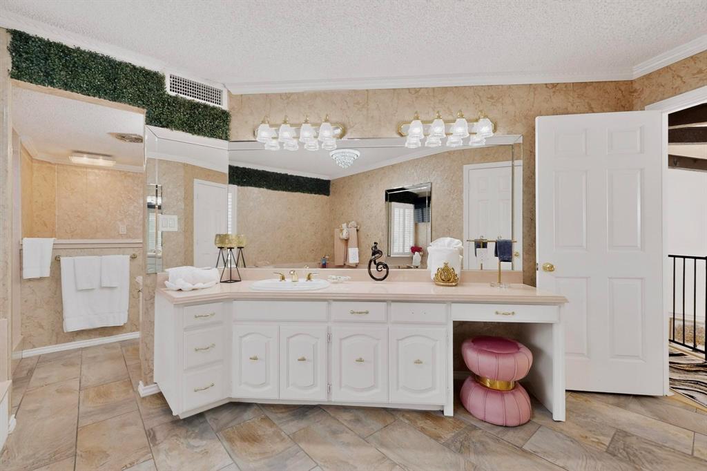 Woodhaven Cntry Club Estates - Residential