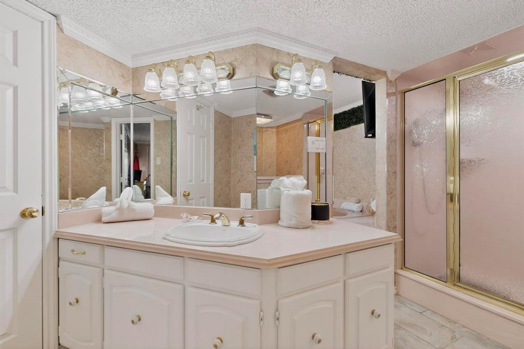 Woodhaven Cntry Club Estates - Residential