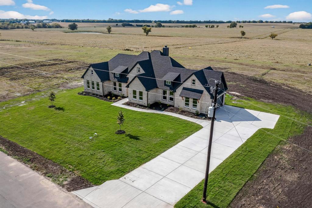 651 Alondrita Street