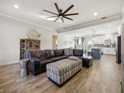 Tiny photo for 825 Holbrook Road, Springtown, TX 76082 (MLS # 21193831)