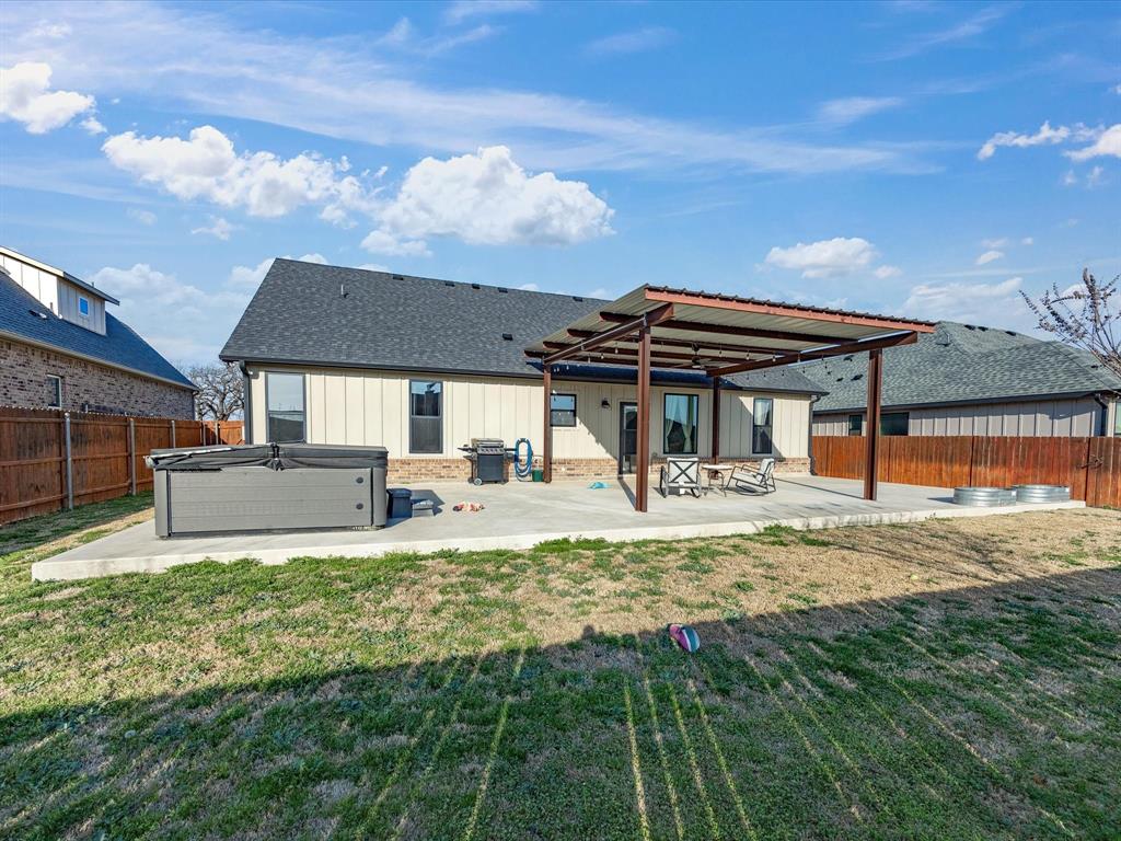 Holbrook Farm Ph 1 - Residential