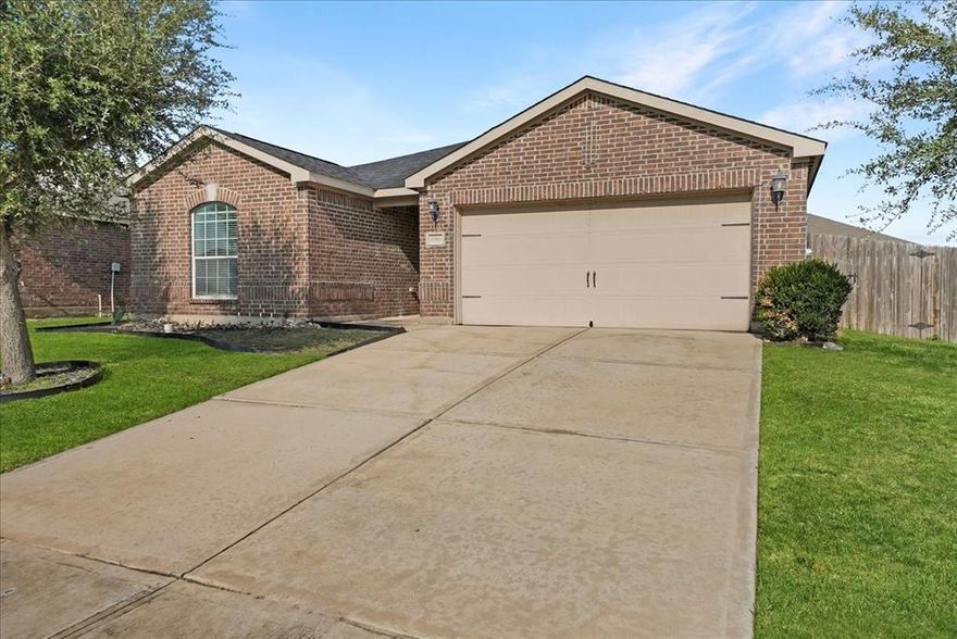 Welcome to 12916 Kingsgate Drive, a comfortable, move-in ready 4-bedroom, 2-bath home in a welcoming Rhome neighborhood that offers both space and lifestyle conveniences.
Inside, you’ll find a well designed floor plan with four bedrooms, plenty of room for family, guests, or a home office and two full baths. The home’s layout is functional and spacious, ideal for everyday living and family life. The private primary suite gives homeowners a little extra privacy.
But what really makes this property stand out is the community: residents enjoy access to a pool, clubhouse, fitness center, park, playground and common outdoor spaces perfect for families, active lifestyles, or casual weekend hangs.  
Beyond your backyard, the location hits the sweet spot of convenience and fun. You’re just minutes by car from the Tanger Outlets Fort Worth great for shopping and the Texas Motor Speedway ideal for motorsports fans or event-goers.  
Highlights
• 4 bedrooms, 2 full bathrooms plenty of room for family, guests, or a home office.
• Located in a community with pool, fitness center, clubhouse, park, green space — giving you built-in leisure and social options.
• Easy access to major attractions: shopping at Tanger Outlets, events at Texas Motor Speedway, plus nearby dining and entertainment.
• Peaceful, family-friendly neighborhood atmosphere with community amenities, yet close to conveniences and regional attractions.