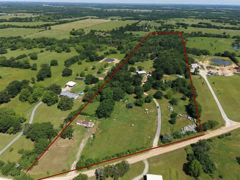 Photo of 3700 County Road 4040, Whitewright, TX 75491 (MLS # 21259869)