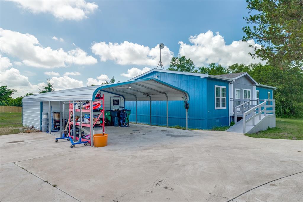 9147 County Road 1143