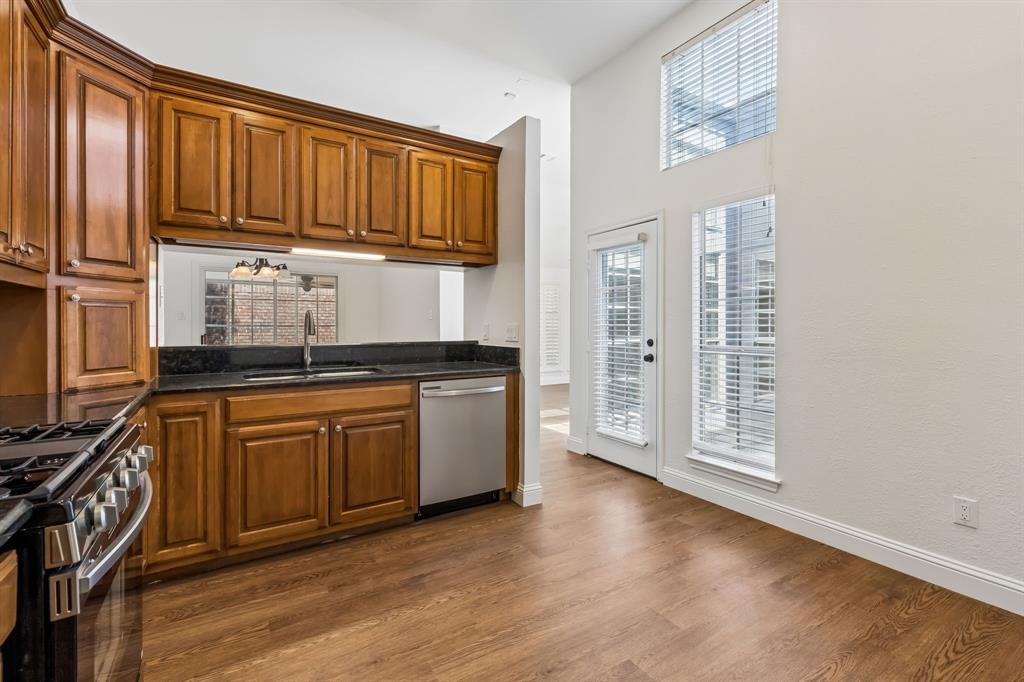 Preston Pointe - Residential