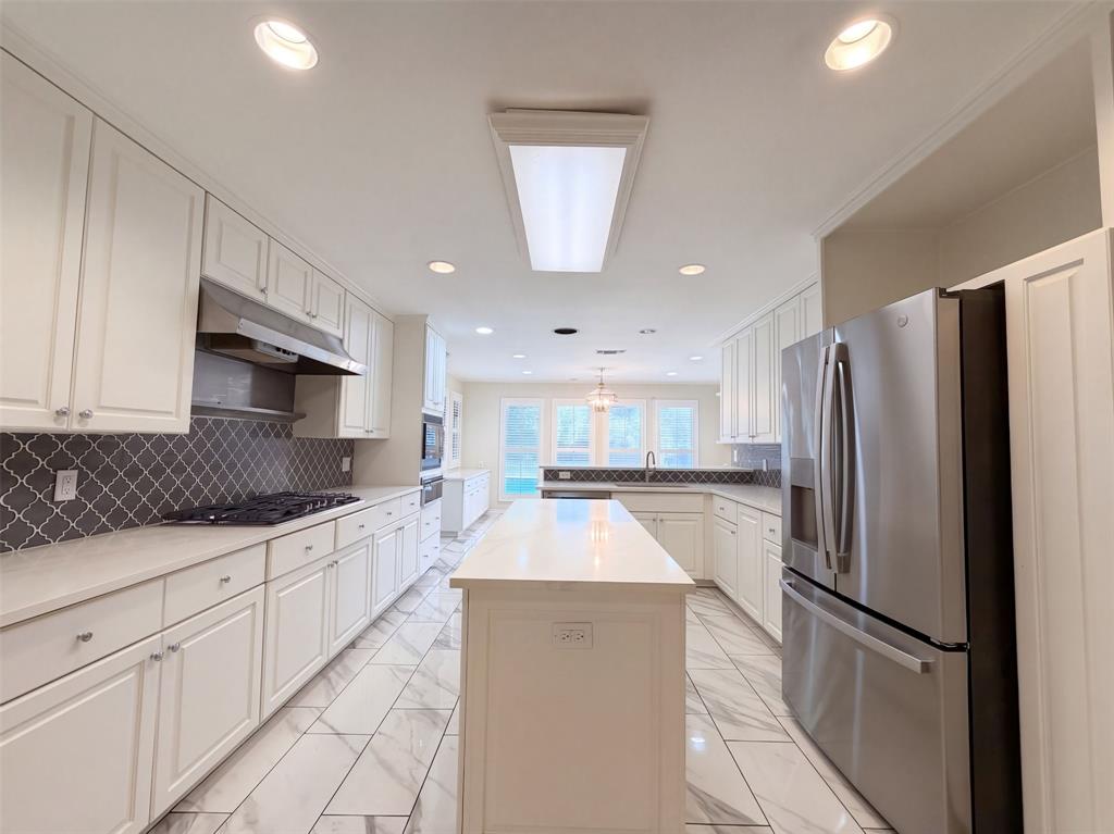 3111 Collard Road