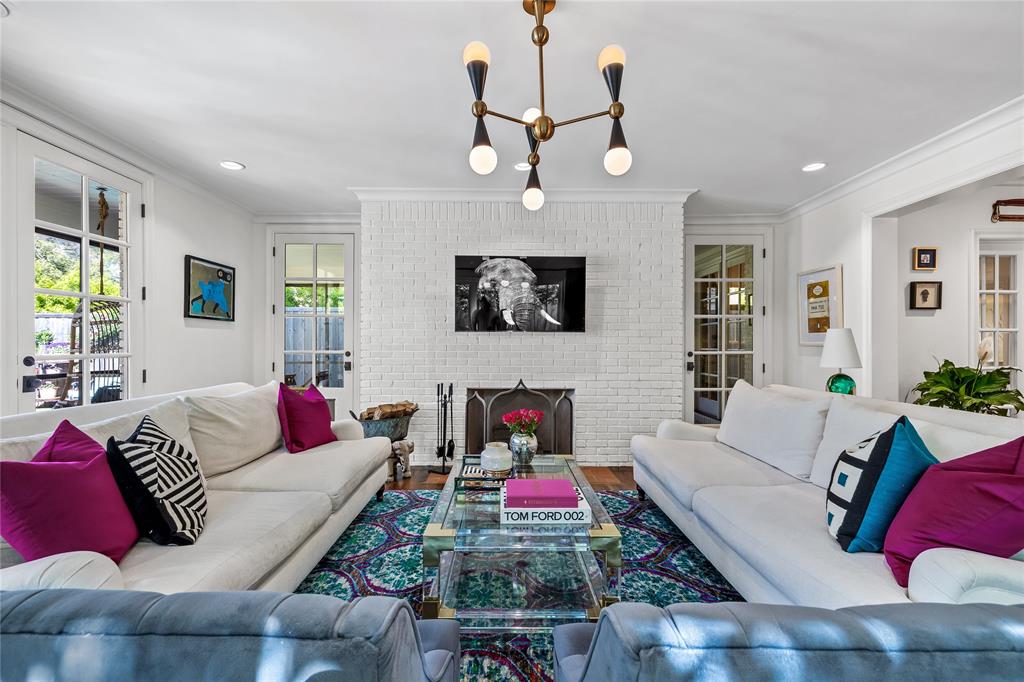 Highland Park West 02 Instl - Residential