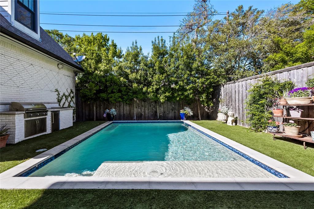 Highland Park West 02 Instl - Residential