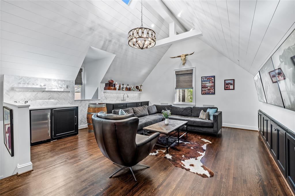 Highland Park West 02 Instl - Residential