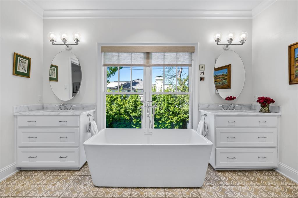 Highland Park West 02 Instl - Residential