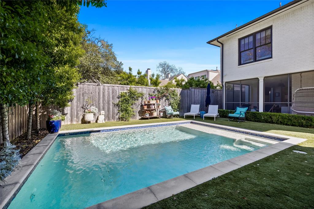 Highland Park West 02 Instl - Residential