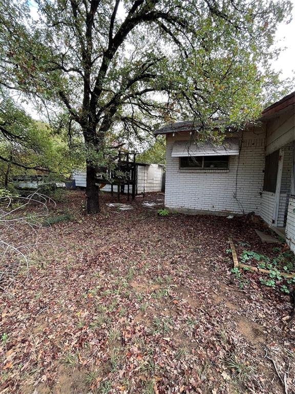 402 Highland Boulevard