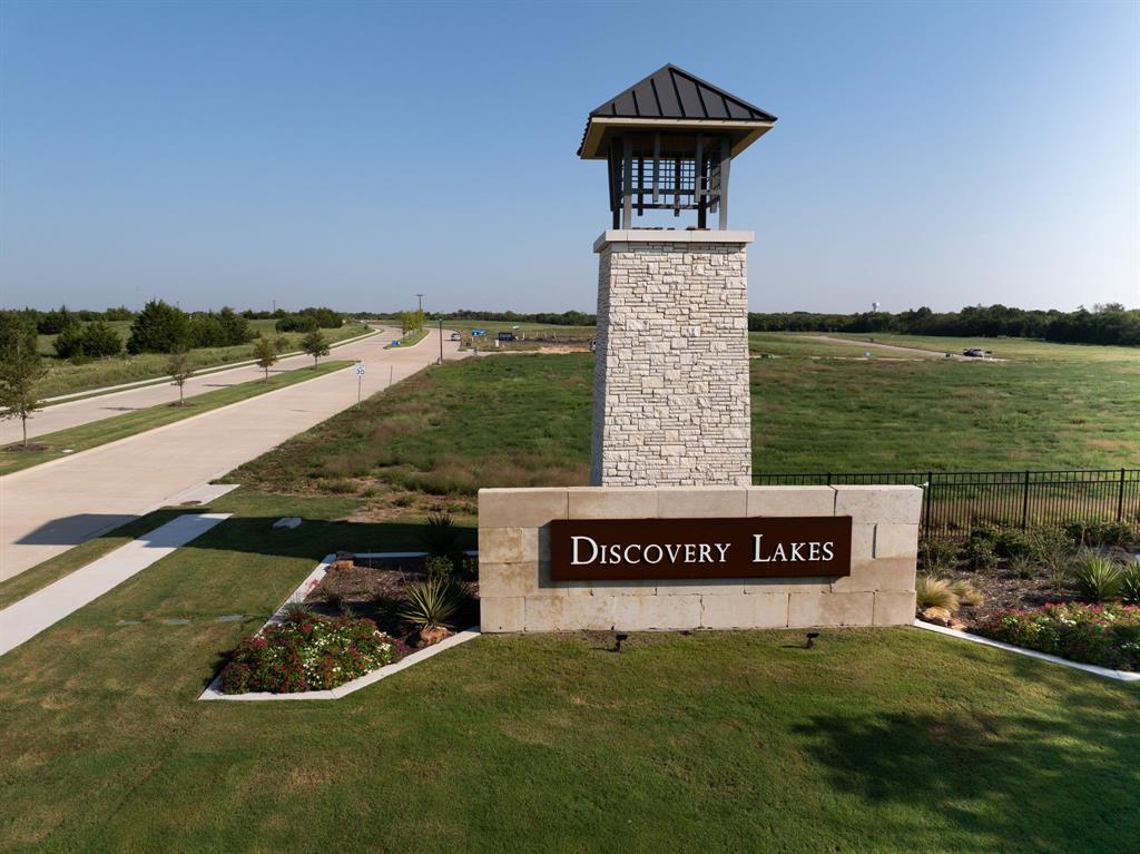 DISCOVERY LAKES PHASE 1 - Land
