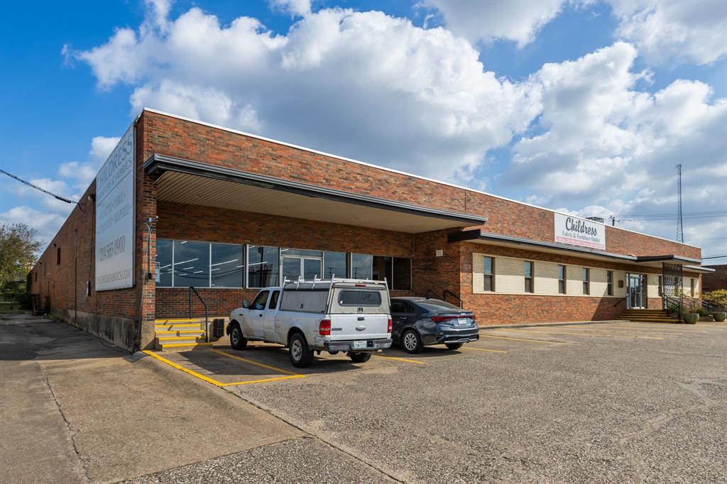 GRAVES HEIGHTS - Commercial Sale