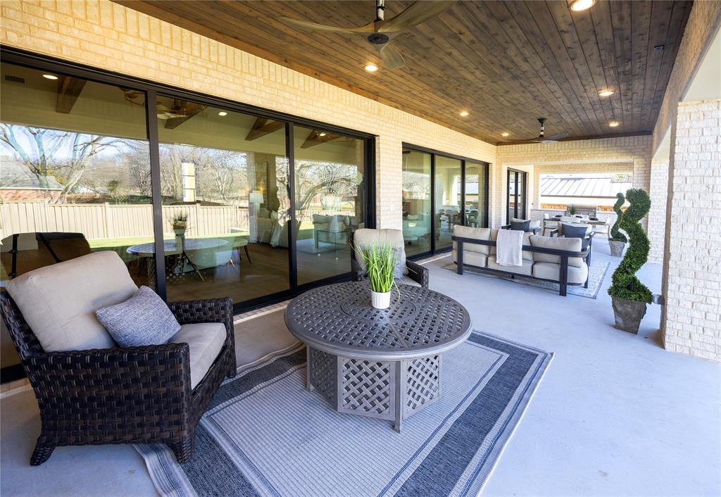 Eastpointe Ter - Residential