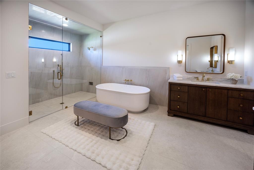 Eastpointe Ter - Residential