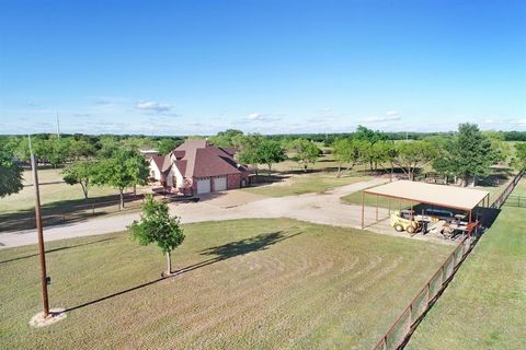 A home in Mineral Wells