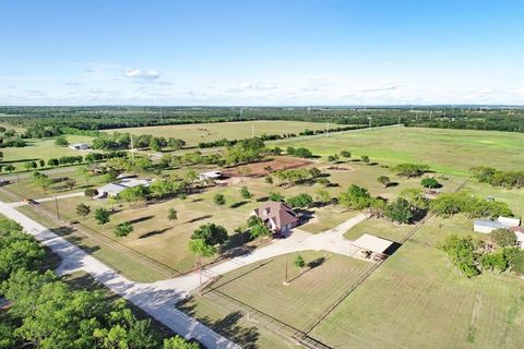 A home in Mineral Wells