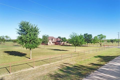 A home in Mineral Wells