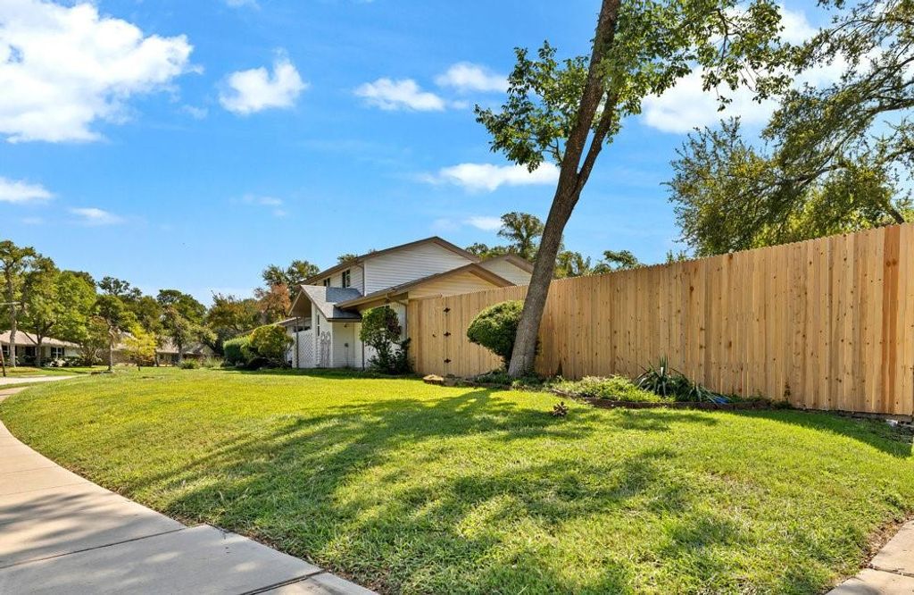 Photo of 312 W Rio Grande Street, Garland, TX 75041 (MLS # 21256833)