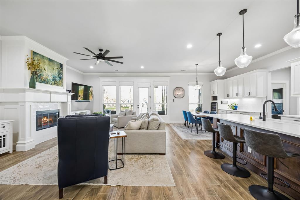207 Colonial Drive