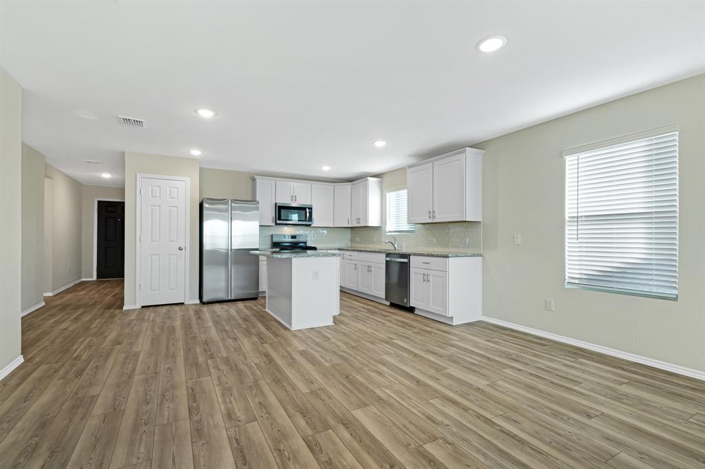 ELIZABETH CREEK - Residential