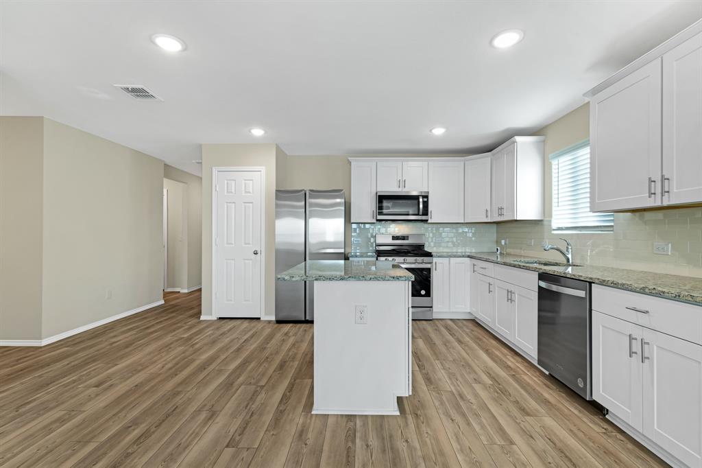 ELIZABETH CREEK - Residential