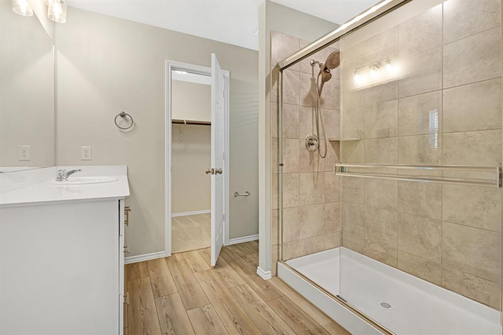 ELIZABETH CREEK - Residential