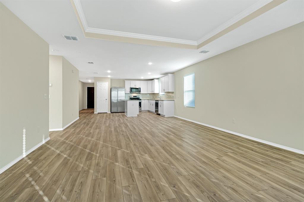 ELIZABETH CREEK - Residential