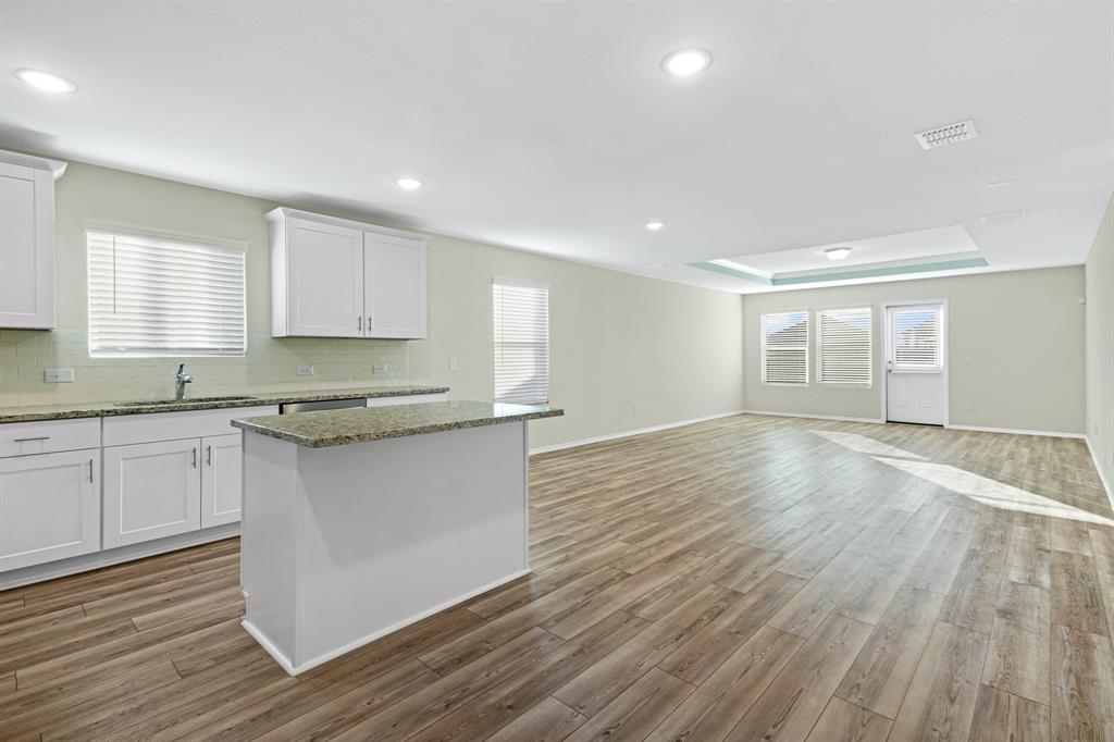 ELIZABETH CREEK - Residential