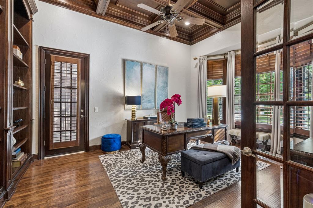 5880 Shady Oaks Drive