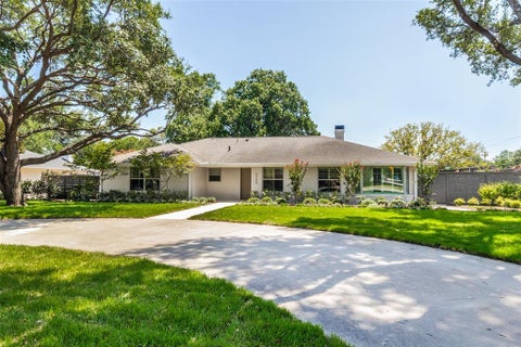 Photo of 6908 Lavendale, Dallas, TX 75230 (MLS # 21409171)