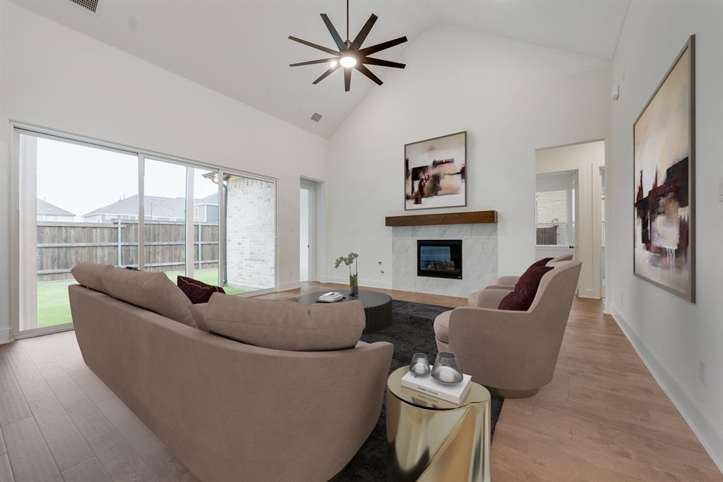 6048 Strada Cove
