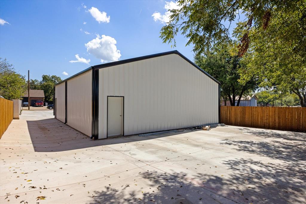 Barton - Commercial Sale