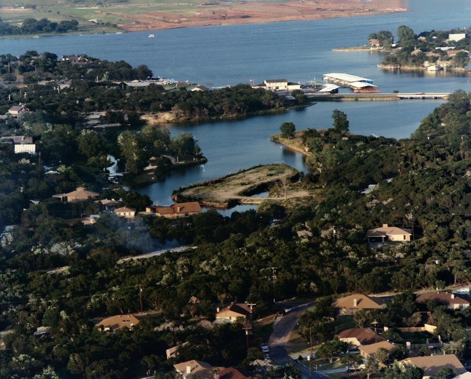 E M Burson Surv A-69 - Land