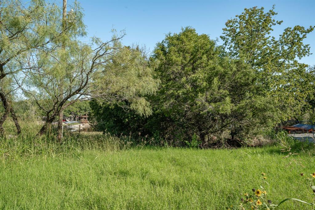 E M Burson Surv A-69 - Land