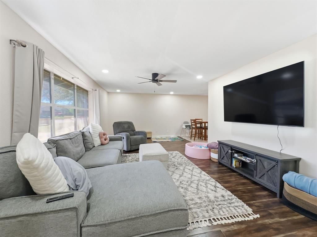 Photo of 7515 Evelyn Drive, Richland Hills, TX 76118 (MLS # 21215504)