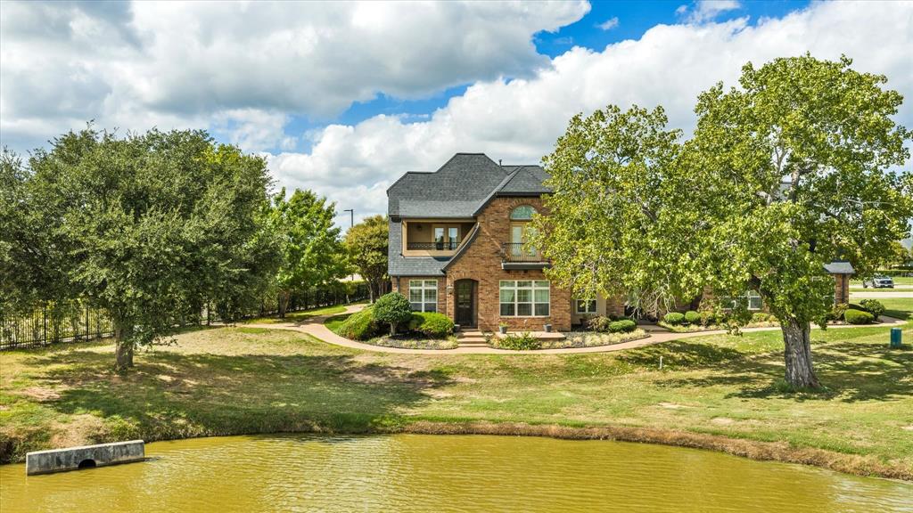 2200 Herons Nest Drive 2200