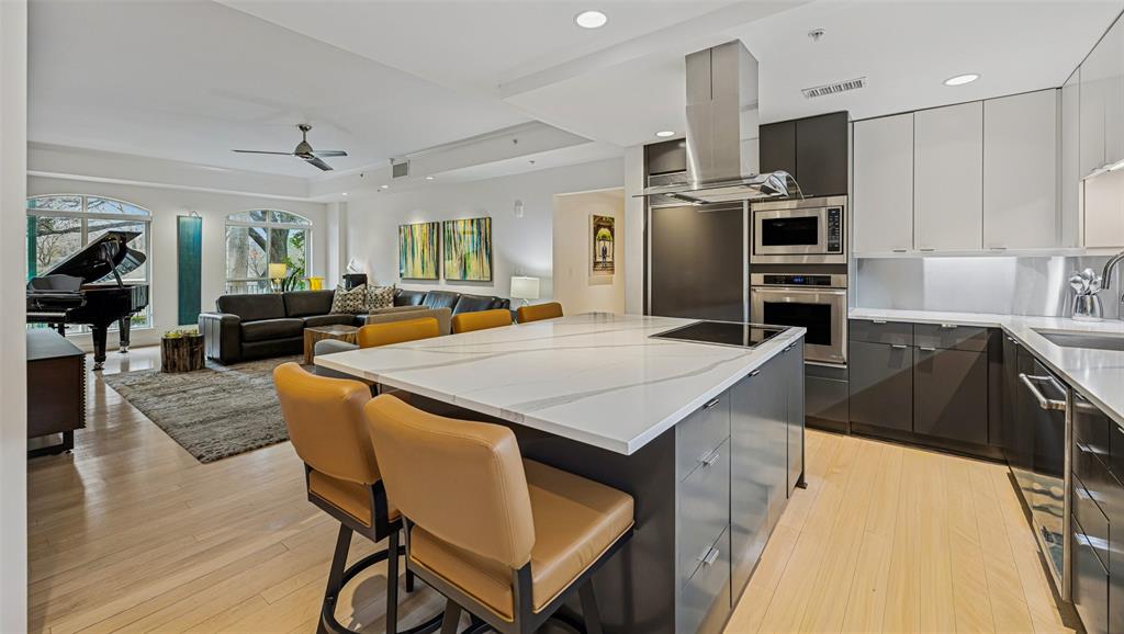 3401 Lee Parkway 105