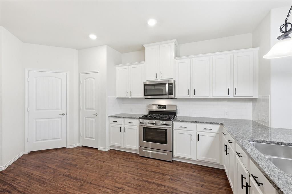 Hillstone Pointe Phase 1 - Residential