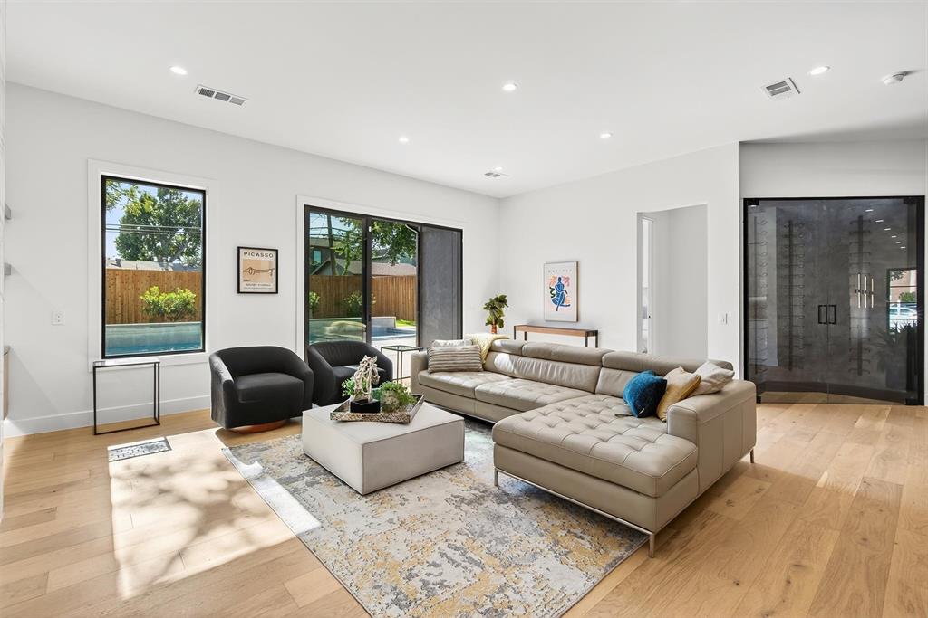 Lovers Lane Heights - Residential Lease